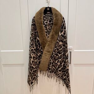Leopard Print Shawl with Faux Fur Trim